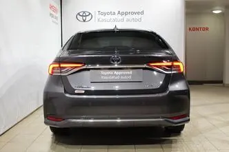 Toyota Corolla, 1.8, 72 kW, гибрид, автомат, передний привод