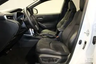 Toyota Corolla, 2.0, 112 kW, гибрид, автомат, передний привод