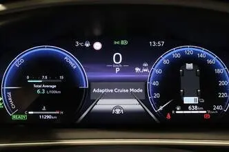 Toyota Corolla, 2.0, 112 kW, гибрид, автомат, передний привод