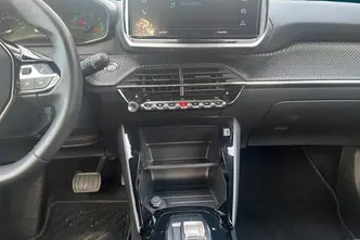 Peugeot 2008, elekter, automaat, esivedu