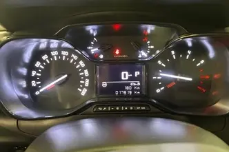 Citroën C3, 1.2, 81 kW, bensiin, automaat, esivedu