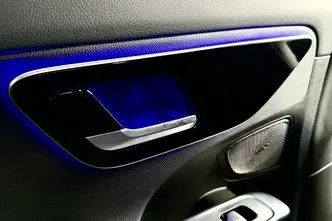 Mercedes-Benz C 220, 2.0, 147 kW, hybrid, automatic, rear-wheel drive