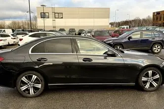 Mercedes-Benz C 220, 2.0, 147 kW, hybrid, automatic, rear-wheel drive