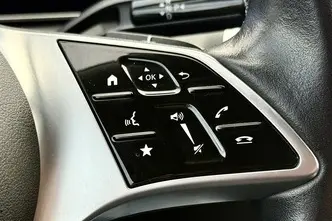 Mercedes-Benz C 220, 2.0, 147 kW, hybrid, automatic, rear-wheel drive