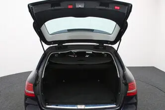 Mercedes-Benz C 200, 1.6, 118 kW, дизель, автомат, задний привод
