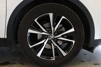 Toyota C-HR, 1.8, 72 kW, hübriid, automaat, esivedu