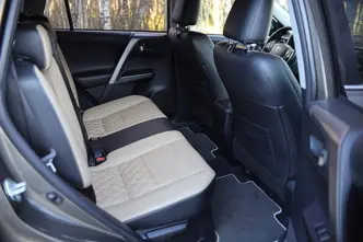 Toyota RAV4, 2.5, 114 kW, hübriid, automaat, esivedu