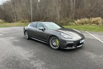 Porsche Panamera, 3.0, 306 kW, hybrid, automatic, rear-wheel drive
