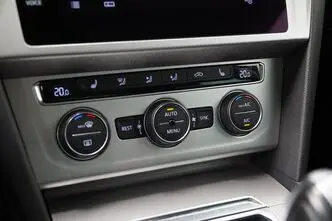 Volkswagen Passat, 1.5, 110 kW, bensiin, automaat, esivedu