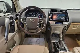 Toyota Land Cruiser, 2.8, 150 kW, dyzelinas, automatinė, visų varomųjų ratų pavara