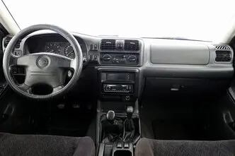 Opel Frontera, 2.2, 100 kW, bensiin, manuaal, nelikvedu