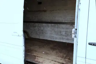 Mercedes-Benz Sprinter, 2.1, 95 kW, diesel, manual, rear-wheel drive