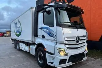 Mercedes-Benz Actros, 350 kW, diesel, automatic