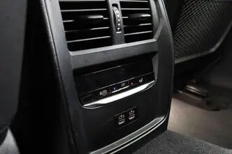 BMW i4, 400 kW, электричество, автомат, полный привод