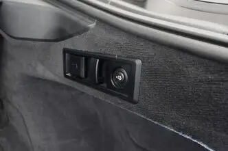 BMW i4, 400 kW, электричество, автомат, полный привод