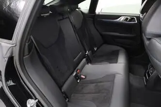 BMW i4, 400 kW, электричество, автомат, полный привод