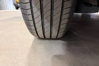 Peugeot 208, 1.2, 74 kW, bensiin, automaat, esivedu