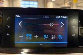 Peugeot 208, 1.2, 74 kW, bensiin, automaat, esivedu