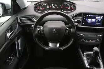 Peugeot 308, 1.2, 81 kW, бензин, механическая, передний привод