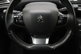 Peugeot 308, 1.2, 81 kW, бензин, механическая, передний привод