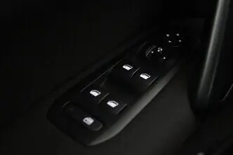 Peugeot 308, 1.2, 81 kW, бензин, механическая, передний привод