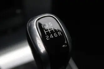 Volvo V40, 2.0, 140 kW, diisel, manuaal, esivedu