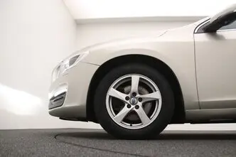 Volvo V60, 2.0, 88 kW, diisel, automaat, esivedu