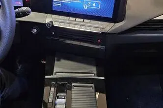 Opel Astra, 1.2, 96 kW, бензин, автомат, передний привод