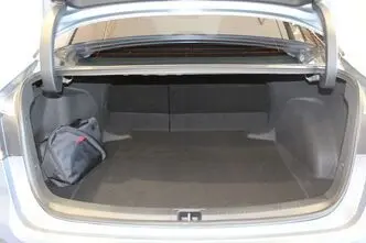 Toyota Corolla, 1.5, 92 kW, бензин, механическая, передний привод