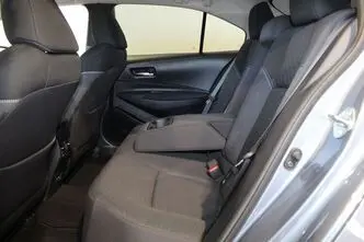 Toyota Corolla, 1.5, 92 kW, бензин, механическая, передний привод