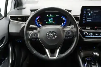 Toyota Corolla, 1.8, 72 kW, гибрид, автомат, передний привод