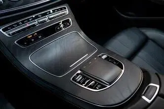 Mercedes-Benz E 220, 2.0, 147 kW, hibrīds, automātiskā, pilnpiedziņa