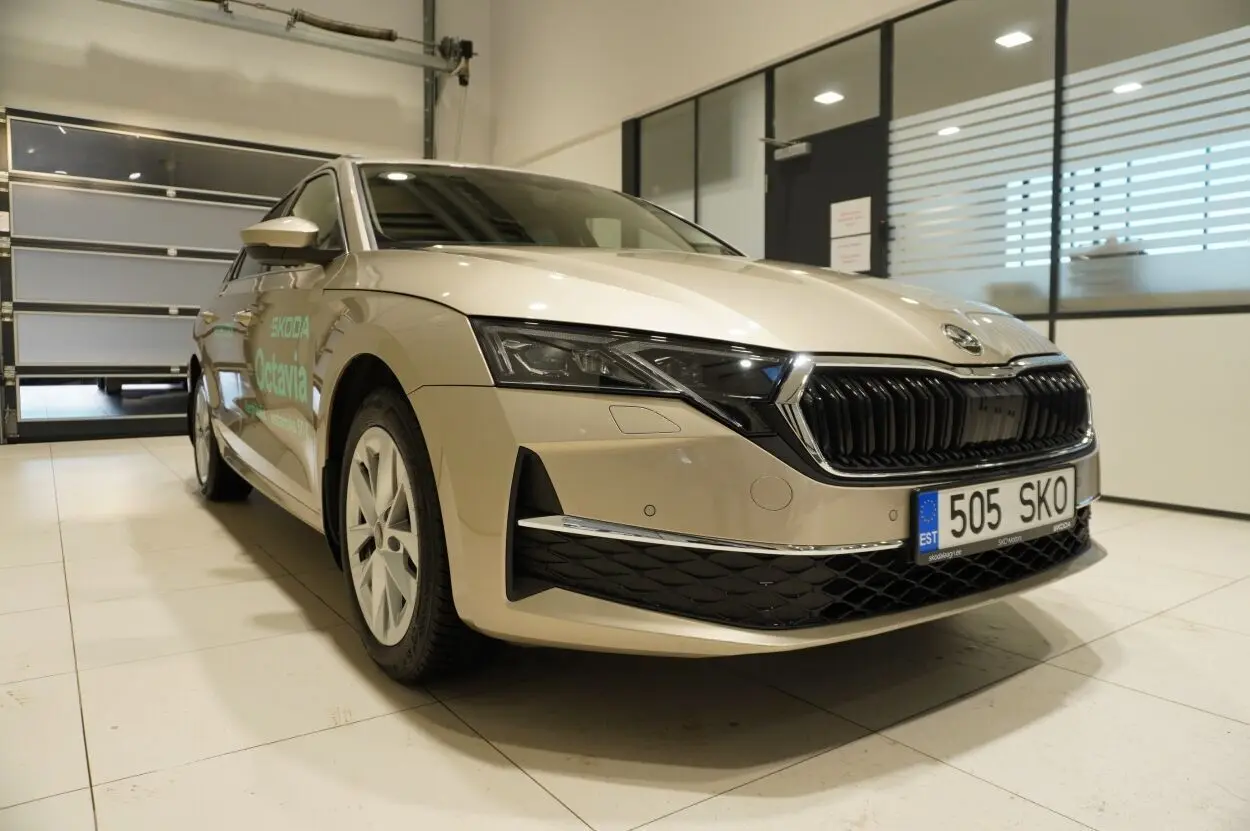 Škoda Octavia, 1.5, 110 kW, гибрид, автомат, передний привод