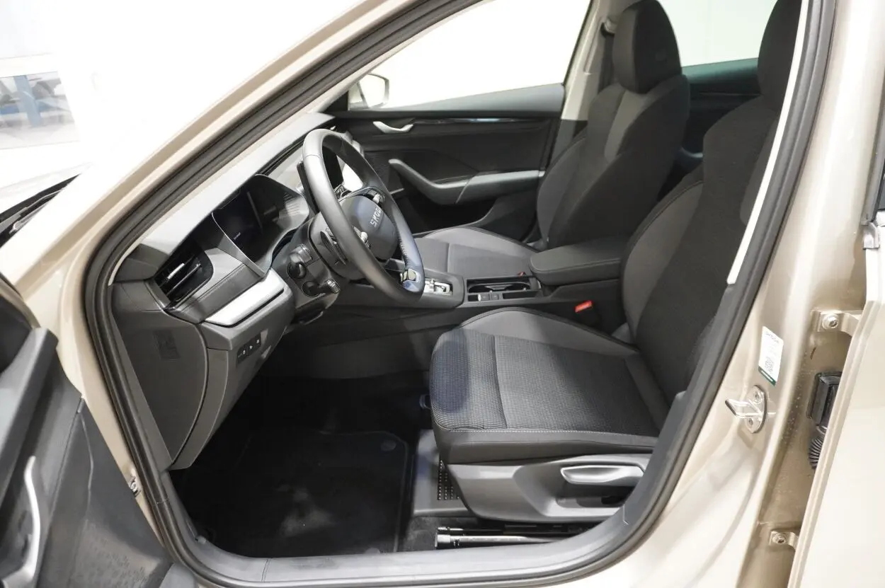 Škoda Octavia, 1.5, 110 kW, гибрид, автомат, передний привод