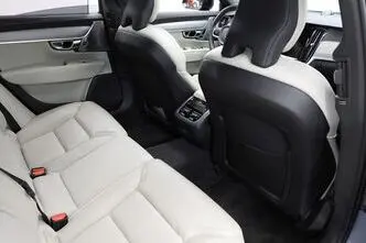 Volvo S90, 2.0, 173 kW, hybrid, automatic, four-wheel drive