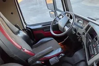 Volvo FM410 6X2*4, 308 kW, дизель, автомат
