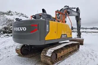 Volvo EC220E