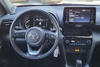 Toyota Yaris Cross, 1.5, 68 kW, hübriid, automaat, esivedu