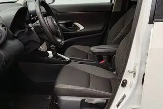 Toyota Yaris Cross, 1.5, 68 kW, hübriid, automaat, esivedu