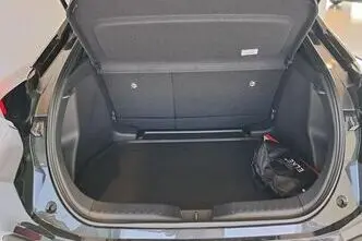 Toyota C-HR, 1.8, 72 kW, hübriid, automaat, esivedu