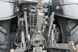 Valtra T255, 7.4, 198 kW, diesel, automatic, four-wheel drive