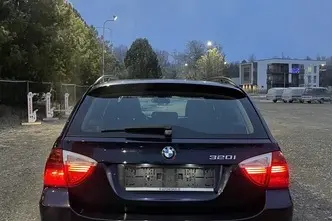 BMW 320, 2.0, benzīns, manuālā, aizmugurējā piedziņa