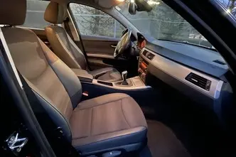 BMW 320, 2.0, benzīns, manuālā, aizmugurējā piedziņa