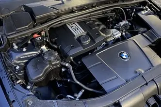 BMW 320, 2.0, benzīns, manuālā, aizmugurējā piedziņa