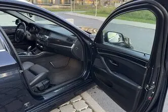 BMW 525, 3.0, 150 kW, diesel, automatic, rear-wheel drive