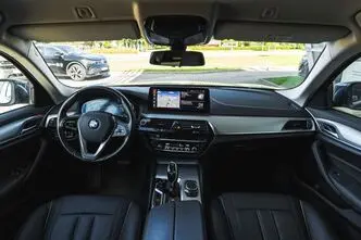 BMW 520, 2.0, 121 kW, diesel, automatic, rear-wheel drive