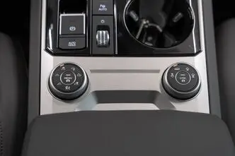 Volkswagen Touareg, 3.0, 250 kW, plug-in hybrid, automatic, four-wheel drive