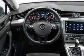 Volkswagen Passat, 1.4, 92 kW, petrol, automatic, front-wheel drive