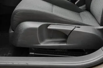 Volkswagen Golf, 1.6, 77 kW, diesel, manual, front-wheel drive