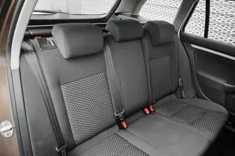 Volkswagen Golf, 1.6, 77 kW, diesel, manual, front-wheel drive